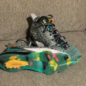 Nike LeBron 17 LJFF GS I Promise Youth size 5 or women's size 7